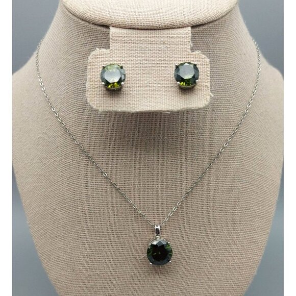 Beautiful Silver Tone & Green Chain Pendant Necklace & Stud Earrings Jewelry Set - Picture 2 of 12